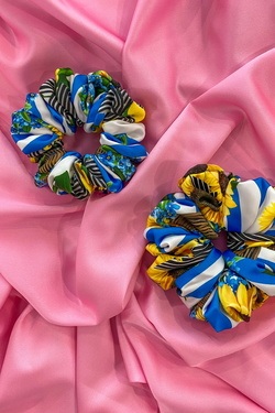 Keep on shining blue scrunchie - big