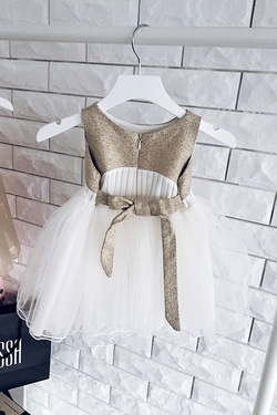 Girls fit and flafre dress - golden