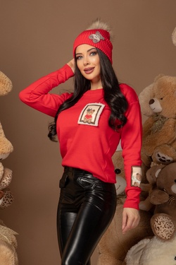 Bear hug Knitted Pullover - Red
