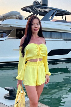 Lovelink Ruffles Short Pants - Yellow