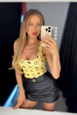 Alessa Religion Top With Square Neckline - Yellow